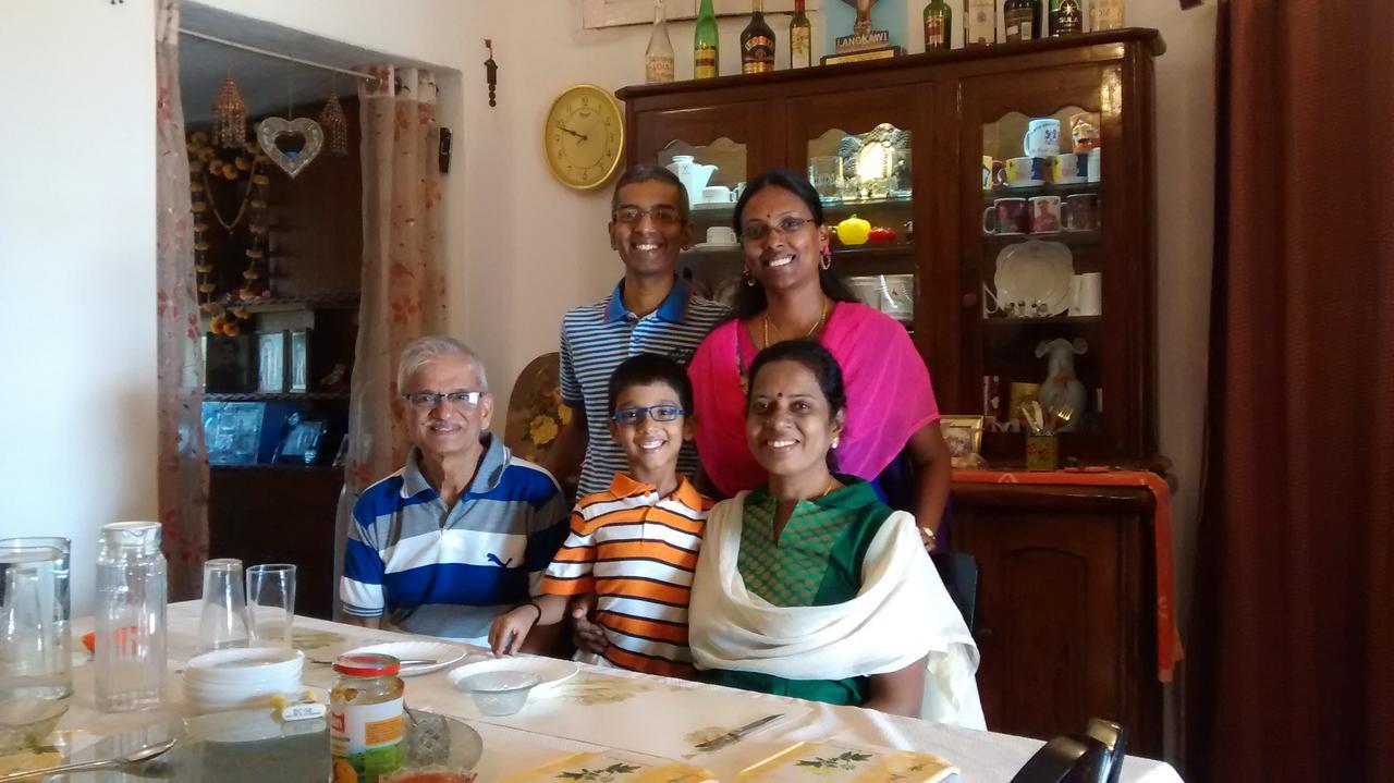 Jheelam Homestay Bhopal Eksteriør billede